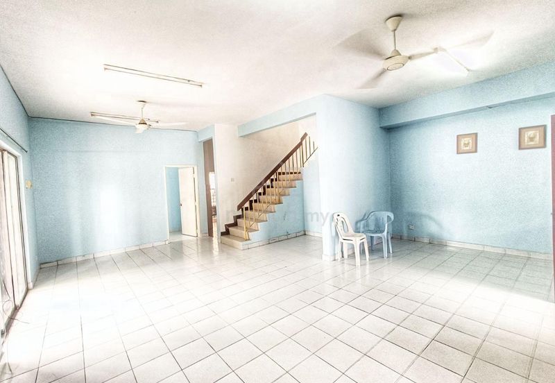 Jalan Spektrum U16 @ Taman Bukit Subang