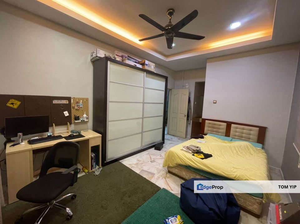 LIMITED RENOVATED 1.5 Storey Bungalow Kota Emerald Sapphire, Rawang House, Selangor, Rawang