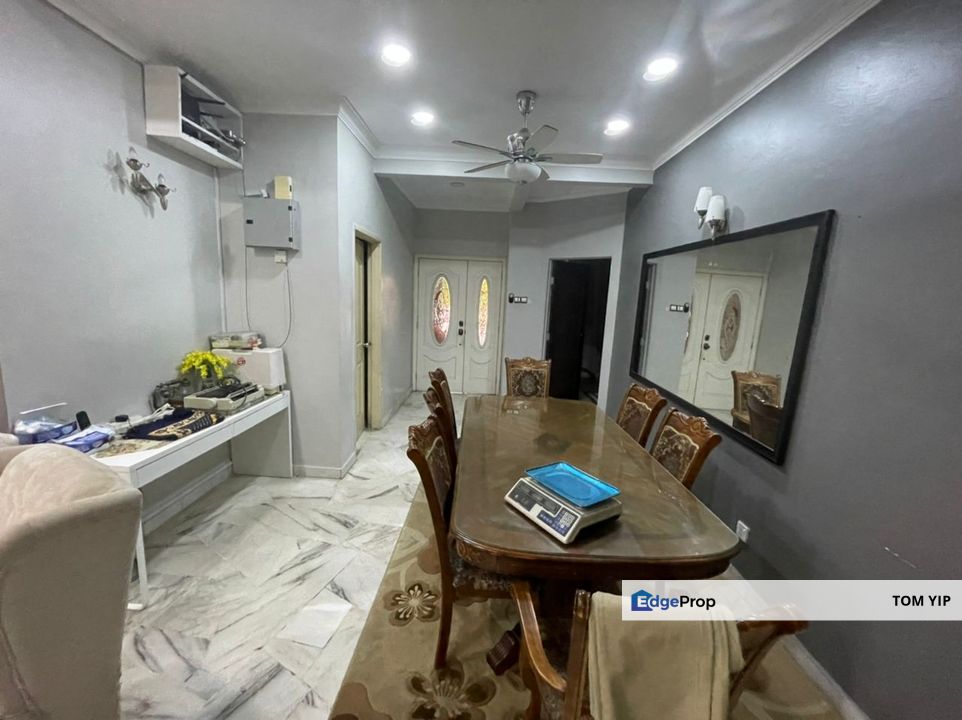 LIMITED RENOVATED 1.5 Storey Bungalow Kota Emerald Sapphire, Rawang House, Selangor, Rawang