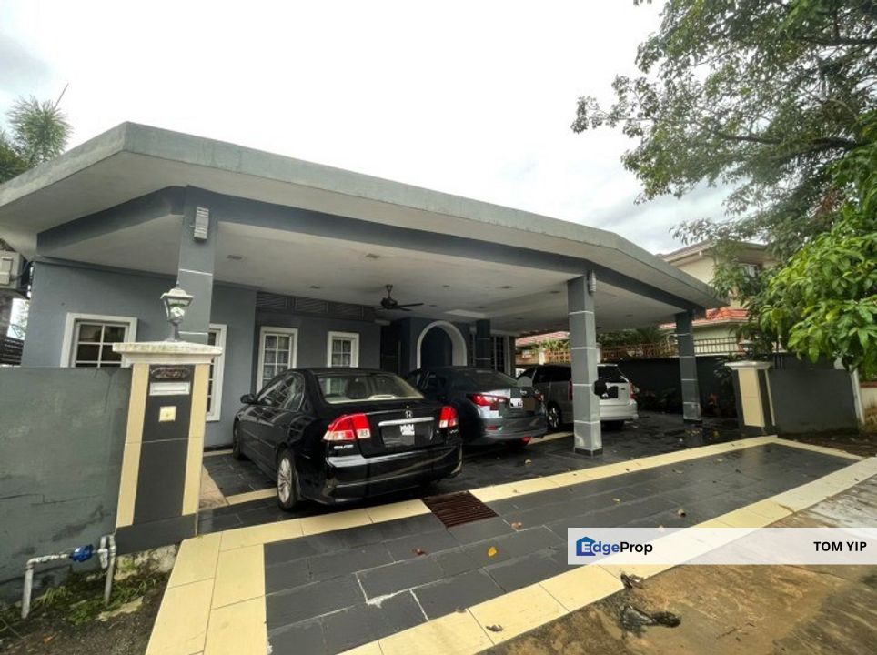 LIMITED RENOVATED 1.5 Storey Bungalow Kota Emerald Sapphire, Rawang House, Selangor, Rawang