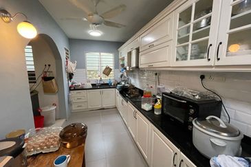 Seksyen 8, Bandar Country Homes