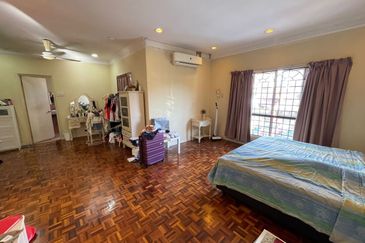 Seksyen 8, Bandar Country Homes