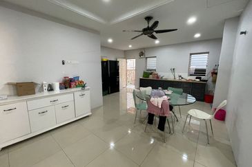 Seksyen 8, Bandar Country Homes