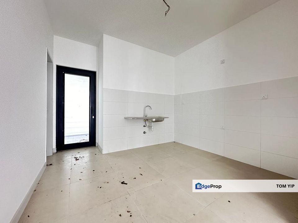 LIMITED 2 Storey END LOT SEMI D , Mallow , Kota Emerald , Rawang House, Selangor, Rawang