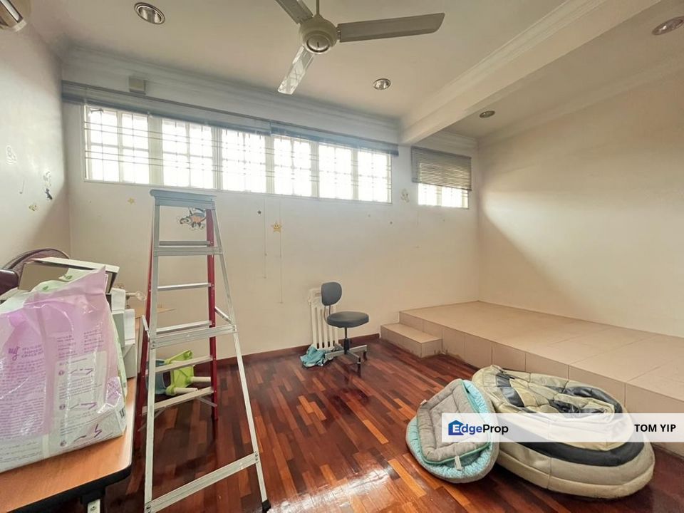 LIMITED CHEAPEST 3 Storey House Bandar Puteri 8 Puchong FULLY FURNISHED, Selangor, Bandar Puteri Puchong