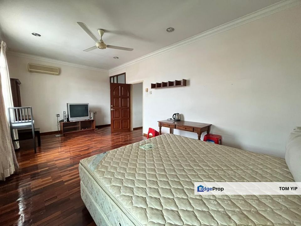 LIMITED CHEAPEST 3 Storey House Bandar Puteri 8 Puchong FULLY FURNISHED, Selangor, Bandar Puteri Puchong