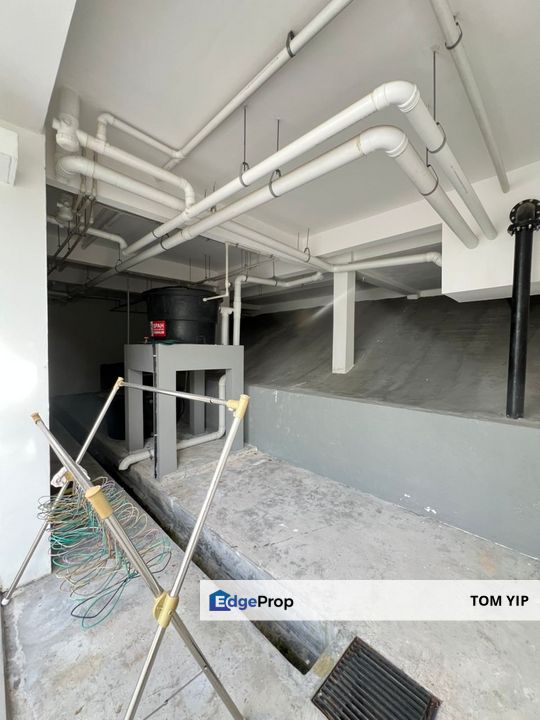 [Partially Furnished] 3 Storey SEMI D End Lot , The Estana , Kota Damansara Seksyen 9, Selangor, Kota Damansara