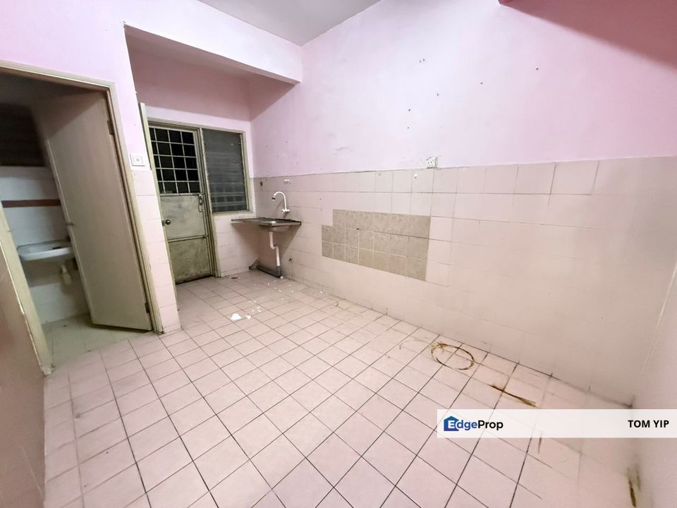 LIMITED & CHEAP , 2 Sty Terrace Taman Subang Murni Seksyen U5 Shah Alam, Subang Bestari, Selangor, Subang