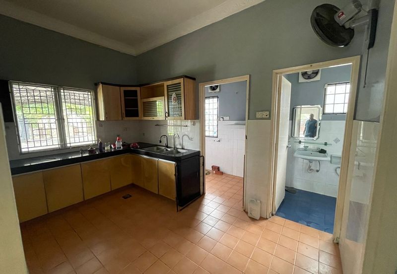 Seksyen 6, Bandar Country Homes