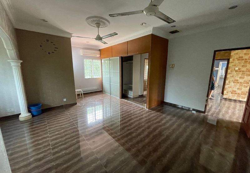 Seksyen 6, Bandar Country Homes