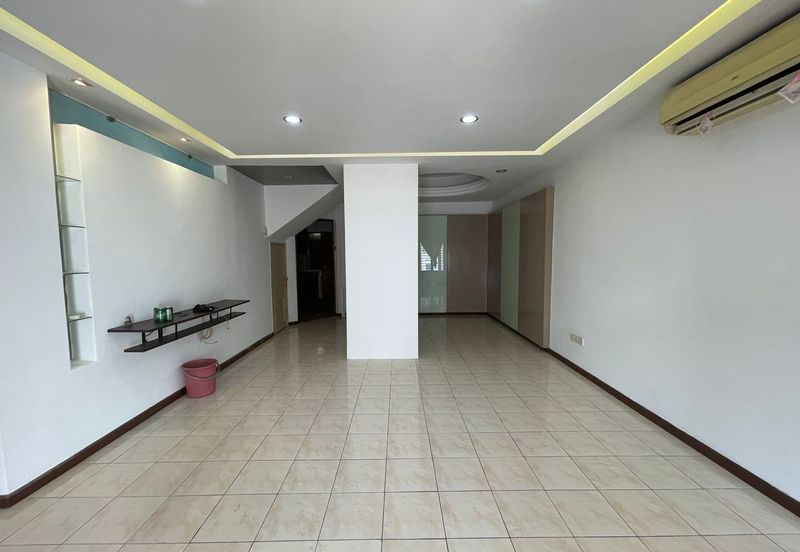 Jalan Uranus U5/128D