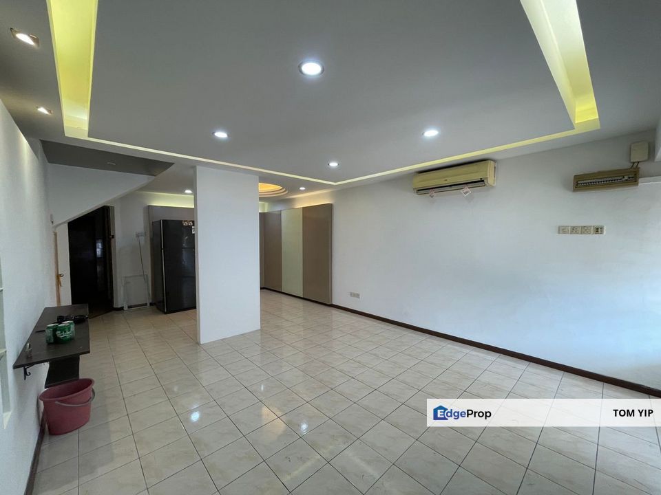 RENOVATED & CHEAP, 3sty Terrace Subang Impian , Uranus U5, Subang Bestari, Selangor, Subang