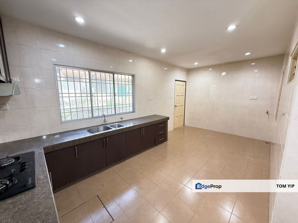 RENO 2sty Terrace Garnet Kota Emerald Rawang Aeon, Selangor, Rawang