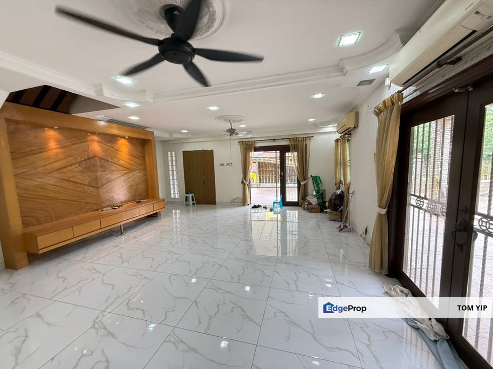 (CORNER LOT) 3sty Terrace Seksyen U5 Uranus, Subang Bestari, Shah Alam, Selangor, Subang