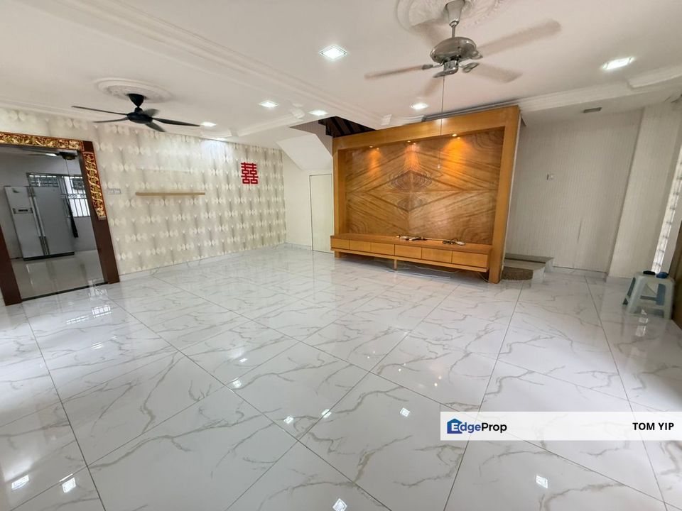 (CORNER LOT) 3sty Terrace Seksyen U5 Uranus, Subang Bestari, Shah Alam, Selangor, Subang