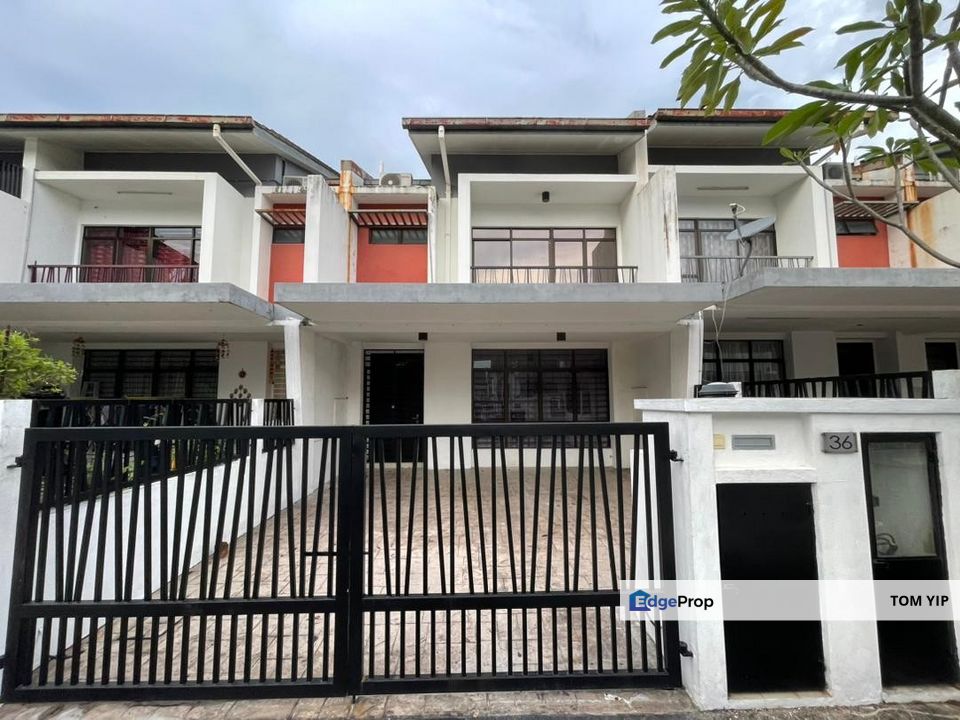[Facing empty] 2 Sty Terrace M Residence 1 Bandar Tasik Puteri Rawang, Selangor, Rawang