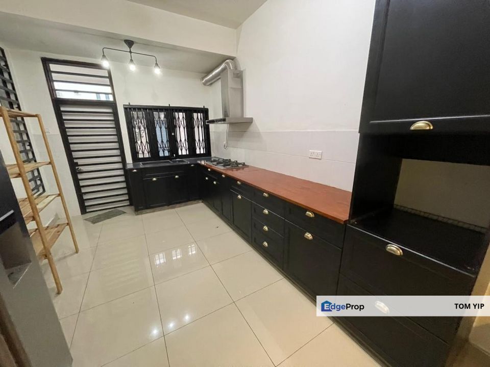 [Facing empty] 2 Sty Terrace M Residence 1 Bandar Tasik Puteri Rawang, Selangor, Rawang