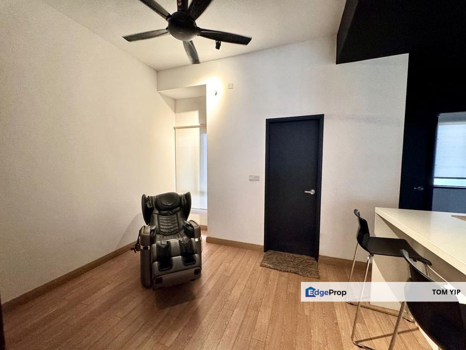 [RENOVATED] 2 Storey Terrace Garland Kota Emerald Rawang, Selangor, Rawang