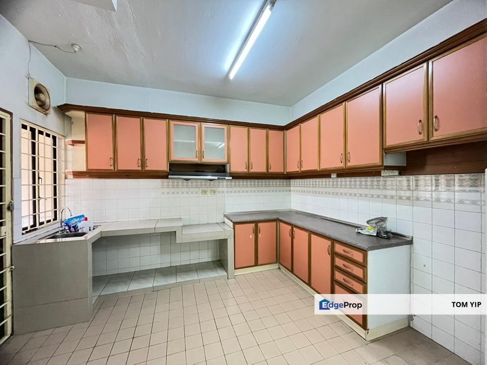 CHEAP 2 Storey Terrace House USJ 3 @ Subang Jaya, Selangor, Subang Jaya