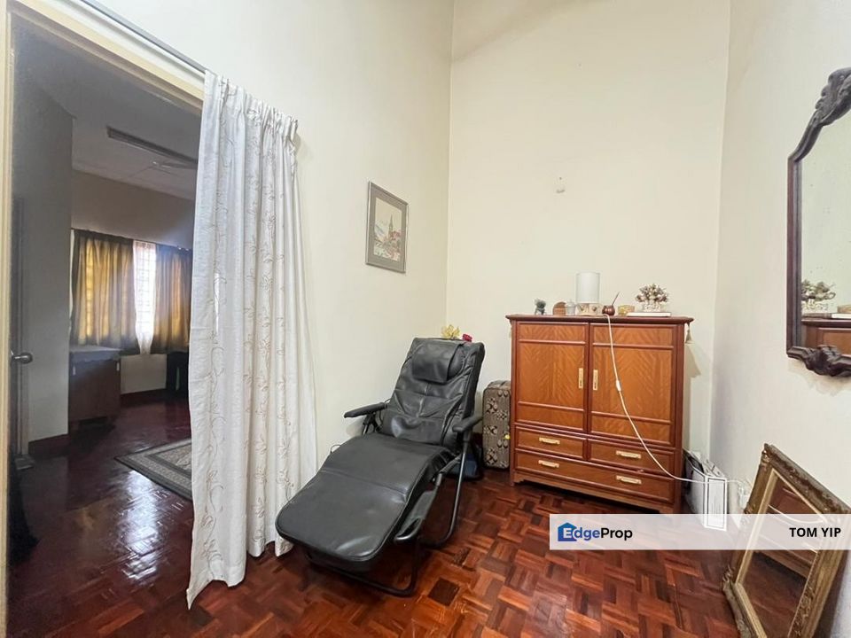 Facing Open, 2 Storey Terrace RENOVATED Kota Damansara Seksyen 8, Selangor, Kota Damansara