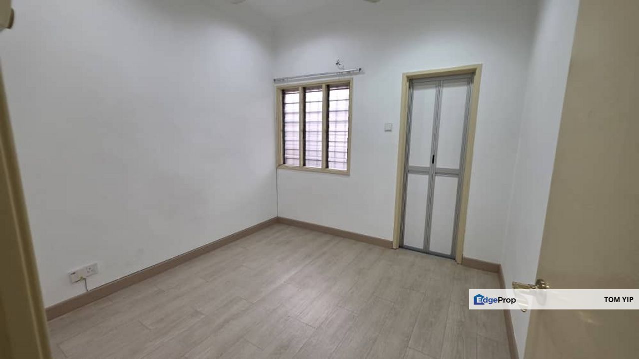 [22x75] Double Storey Terrace USJ 9 Subang Jaya, Selangor, USJ