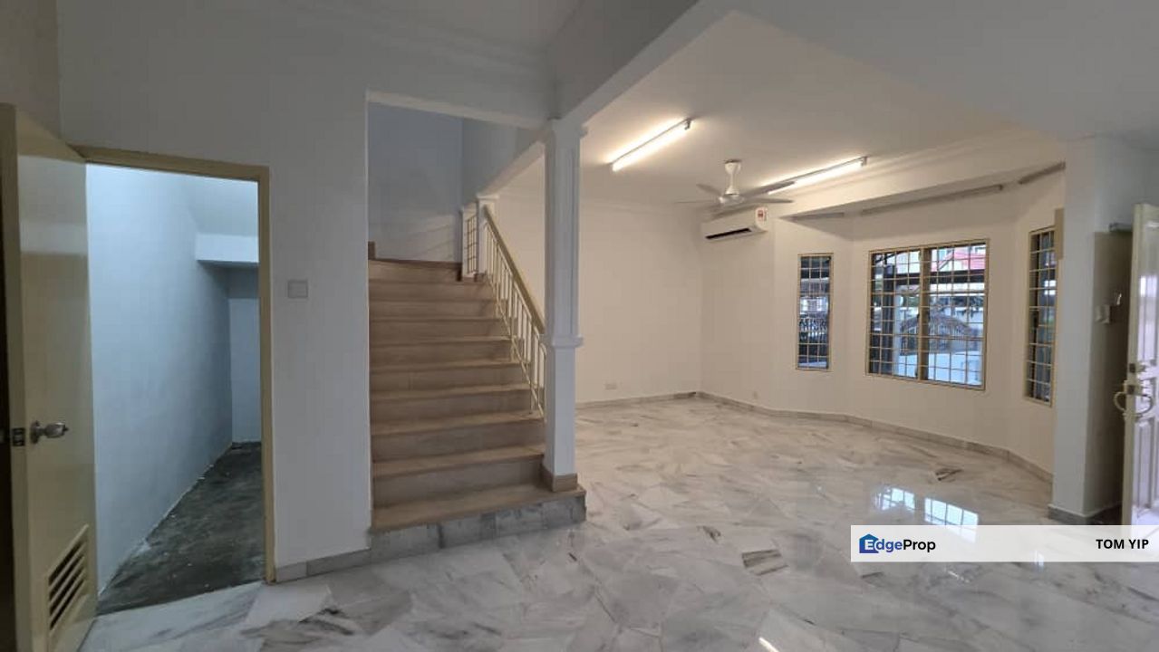[22x75] Double Storey Terrace USJ 9 Subang Jaya, Selangor, USJ