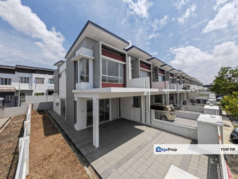 (2100sf) 2 Sty Terraced End Lot. Acacia Park. Bandar Tasik Puteri. Rawang, Selangor, Rawang