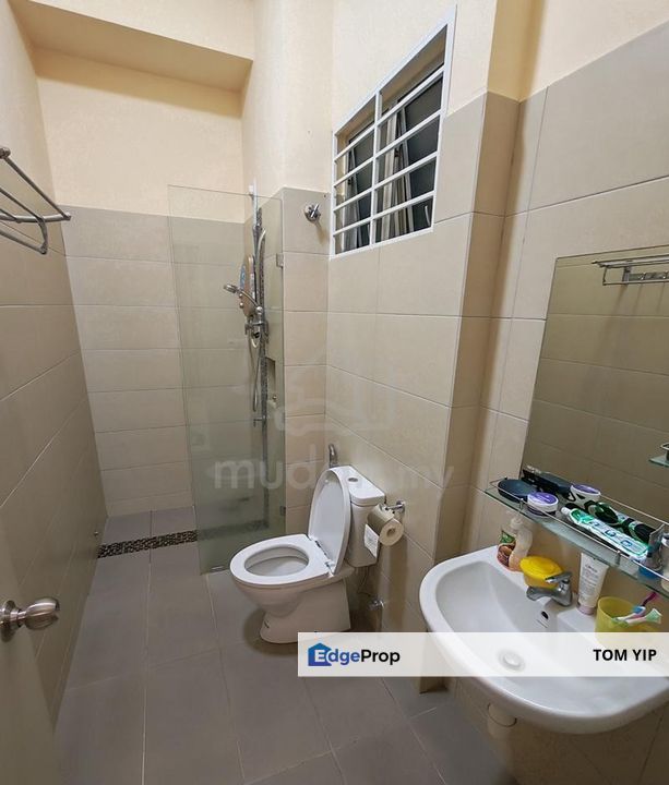 (RENO+FURNISHED) 2sty End Lot House Acacia Park 3 Bandar Tasik Puteri Rawang, Selangor, Rawang