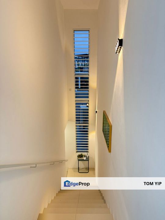 2 Storey End Lot with Land Renovated Acacia Park Phase 4A Bandar Tasik Puteri Rawang, Selangor, Rawang