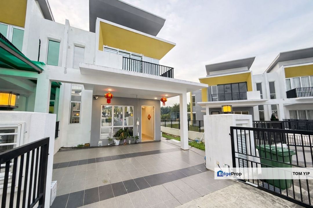 2 Storey End Lot with Land Renovated Acacia Park Phase 4A Bandar Tasik Puteri Rawang, Selangor, Rawang