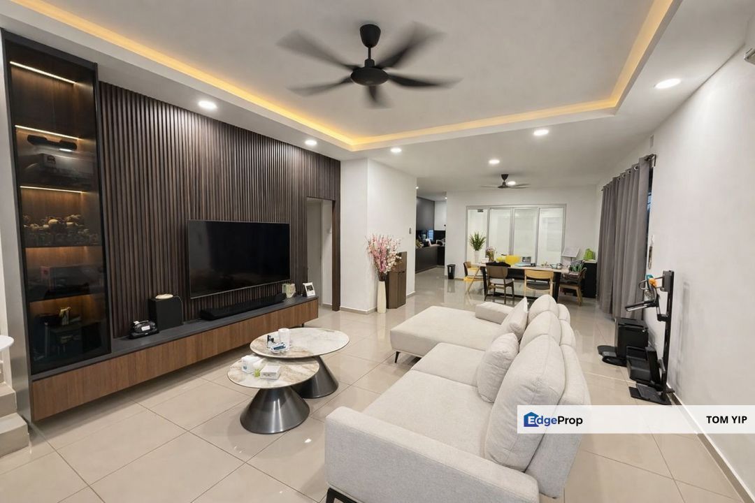 2 Storey End Lot with Land Renovated Acacia Park Phase 4A Bandar Tasik Puteri Rawang, Selangor, Rawang