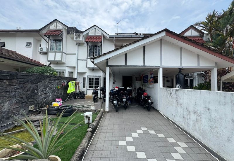 Jalan Tengku Dhiauddin 9/15