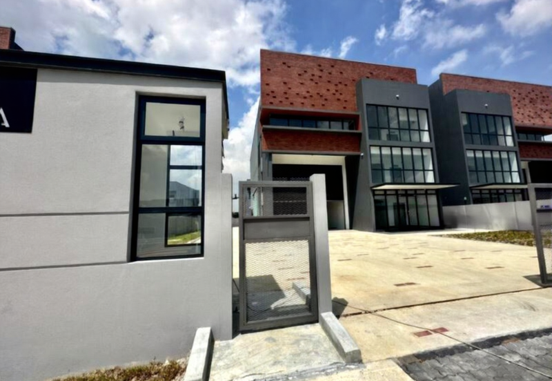 Elmina Business Park