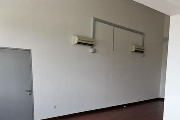 Elmina Business Park