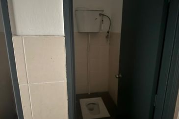 Ground Floor Shop @ 🔥Saville Kajang🔥 facing main road for rent near Kajang MRT, Mcdonalds Jln Reko