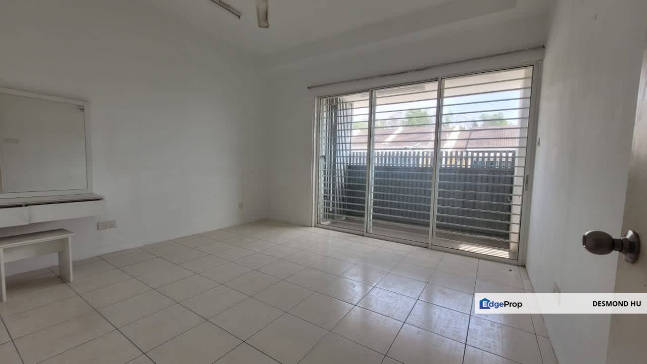 Double Storey 🔥Taman Nadayu 92🔥 Good Condition for sale near Kajang 2, Bandar Tek Semenyih, Sungai Chua, Selangor, Kajang