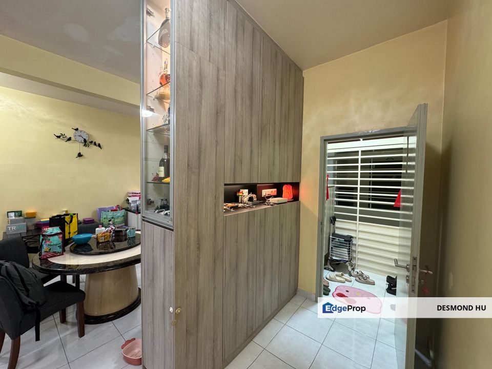 Well Maintain 🔥Fully Renovated🔥 Pangsapuri Saujana Permai 2 Kajang For Sale near Sungai Long, Bandar Teknologi, Selangor, Kajang