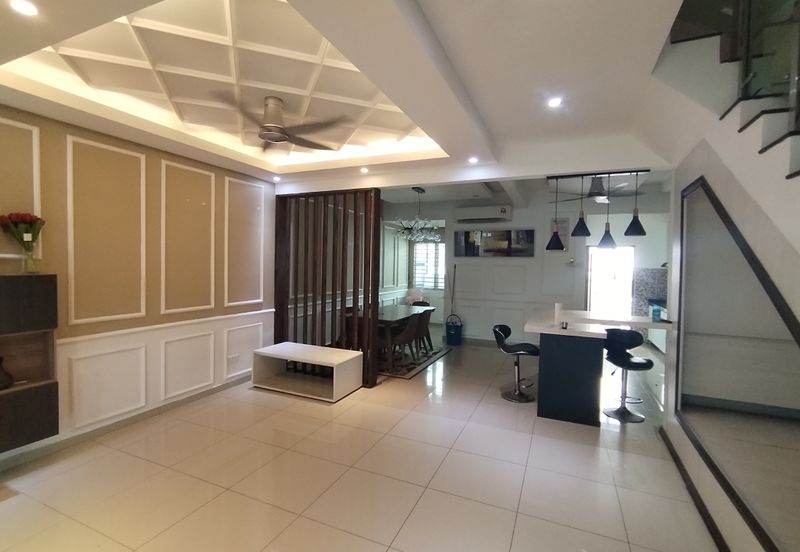 Taman Warisan, Kuala Selangor, 2.5 Storey Terrace House For Sale, Partial Furnished