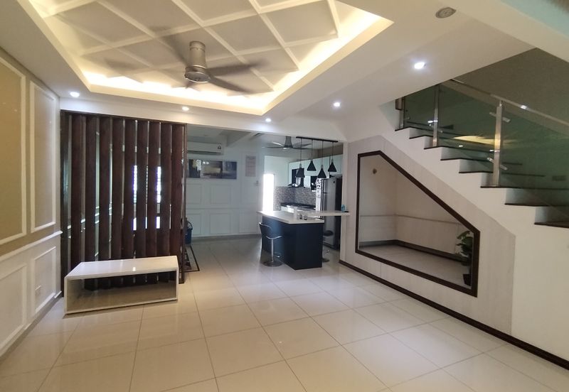 Taman Warisan, Kuala Selangor, 2.5 Storey Terrace House For Sale, Partial Furnished