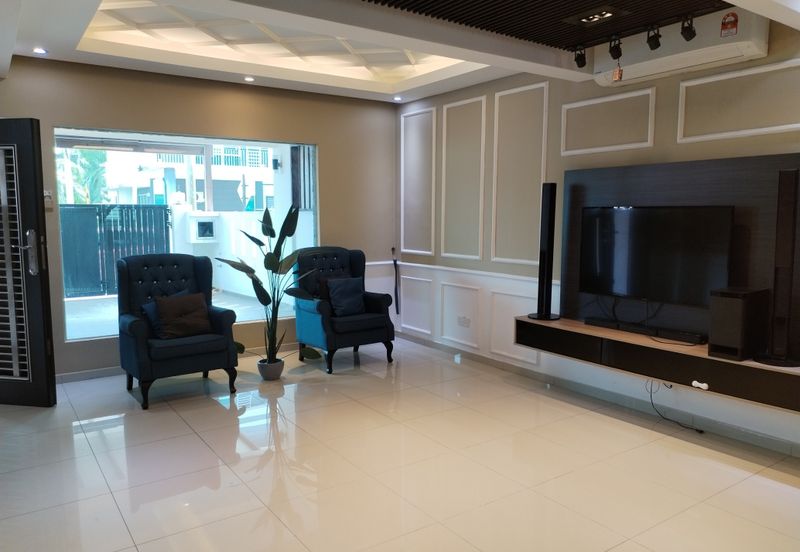 Taman Warisan, Kuala Selangor, 2.5 Storey Terrace House For Sale, Partial Furnished