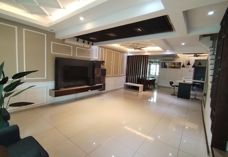 Taman Warisan, Kuala Selangor, 2.5 Storey Terrace House For Sale, Partial Furnished
