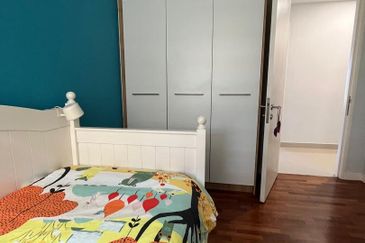 16 Quartz Melawati Condominium