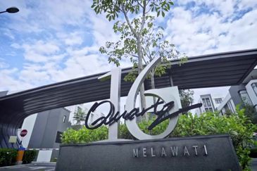 16 Quartz Melawati Condominium
