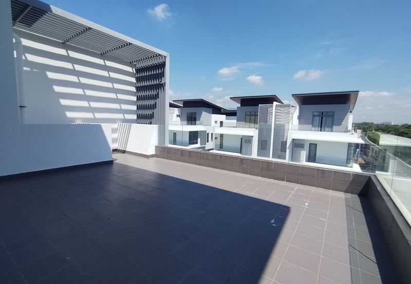 Broadleaf Residences, Hometree