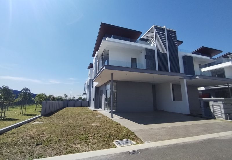 Broadleaf Residences, Hometree