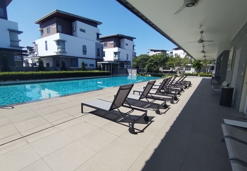 Broadleaf Residences, Hometree