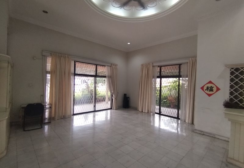 Taman Taynton (Taynton View)