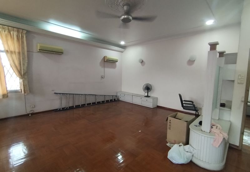 Taman Taynton (Taynton View)