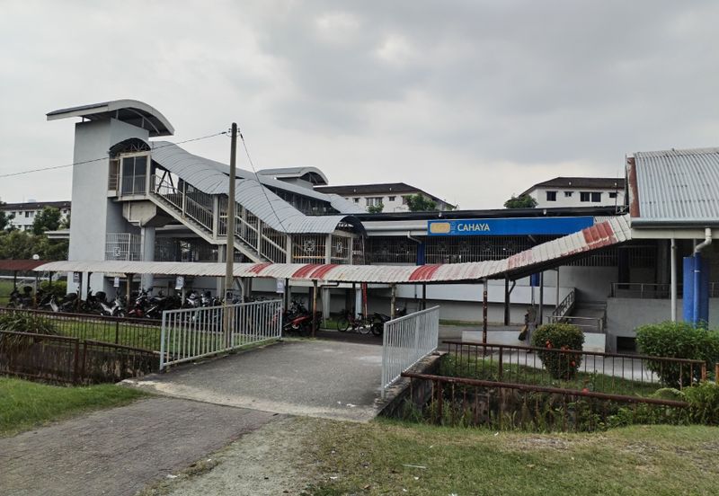 Prime location 3-Stry Shop in Taman Cahaya Indah, Ampang, Cahaya LRT station
