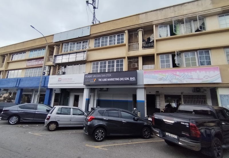 Prime location 3-Stry Shop in Taman Cahaya Indah, Ampang, Cahaya LRT station